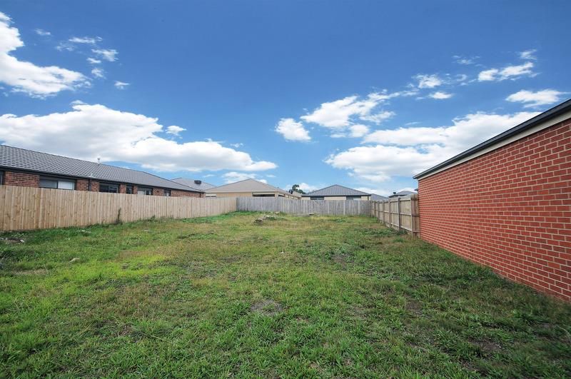 17 Eden Ave, SKYE VIC 3977, Image 2