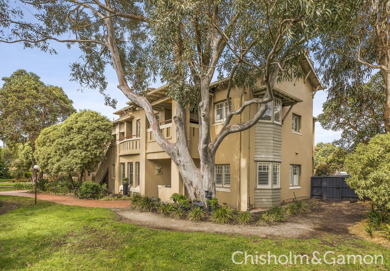 3 bedrooms Apartment / Unit / Flat in 10/260 St Kilda Street BRIGHTON VIC, 3186