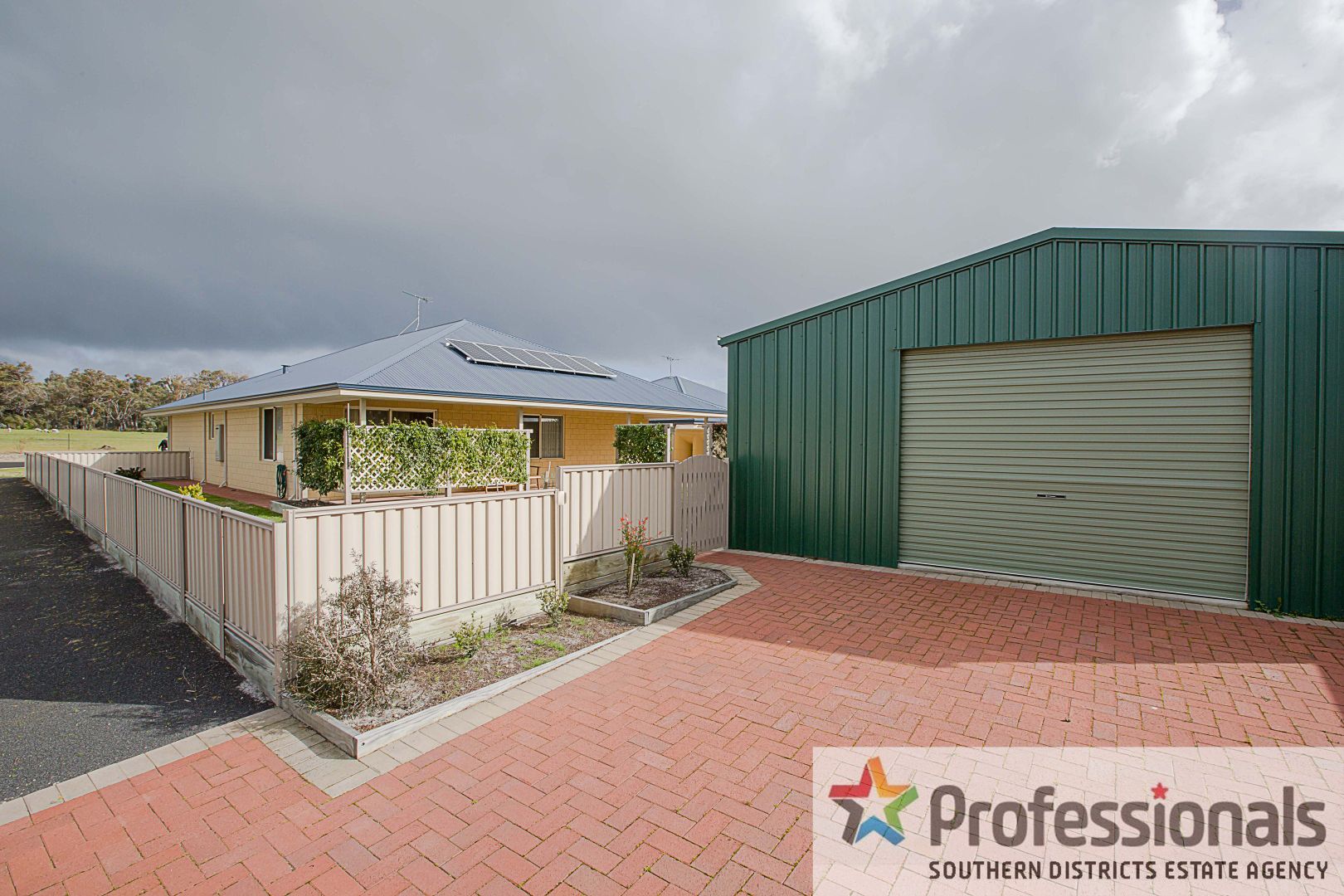 34 Range Road, Capel WA 6271