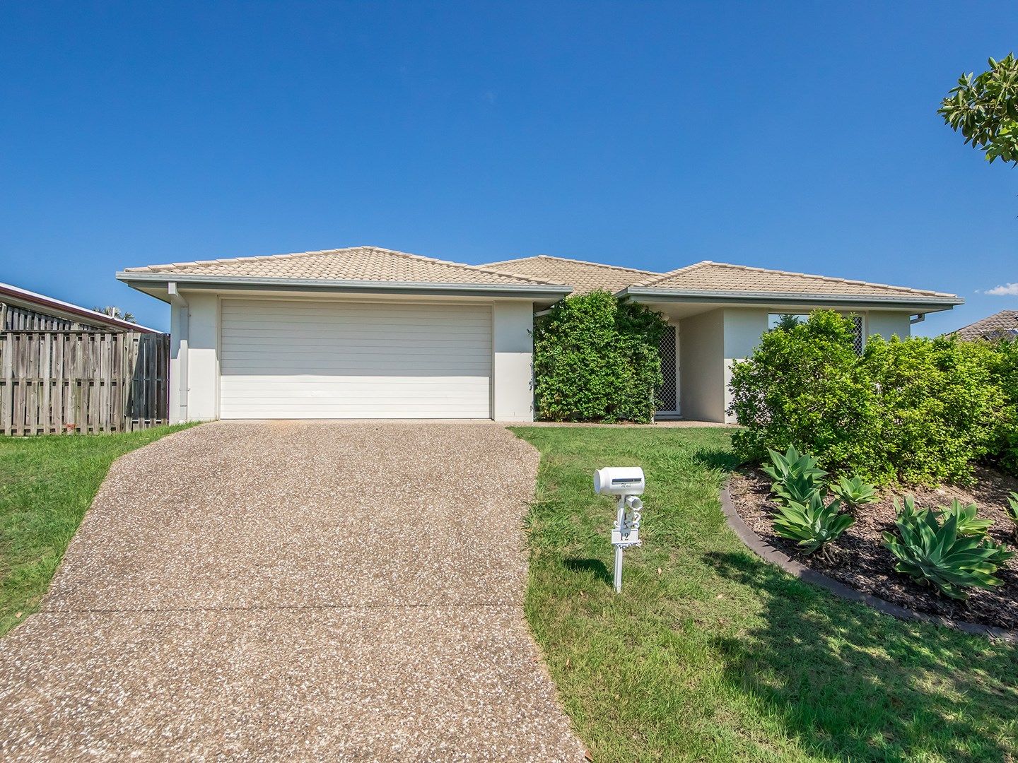 12 Ainslie Street, Pacific Pines QLD 4211, Image 0