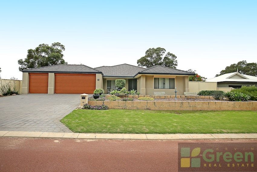 16 Nullewa Parkway, Lakelands WA 6180, Image 0