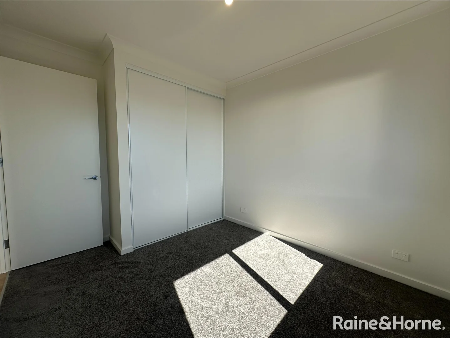 Additional image 12 of 14 Maroon Way, Mount Barker SA 5251
