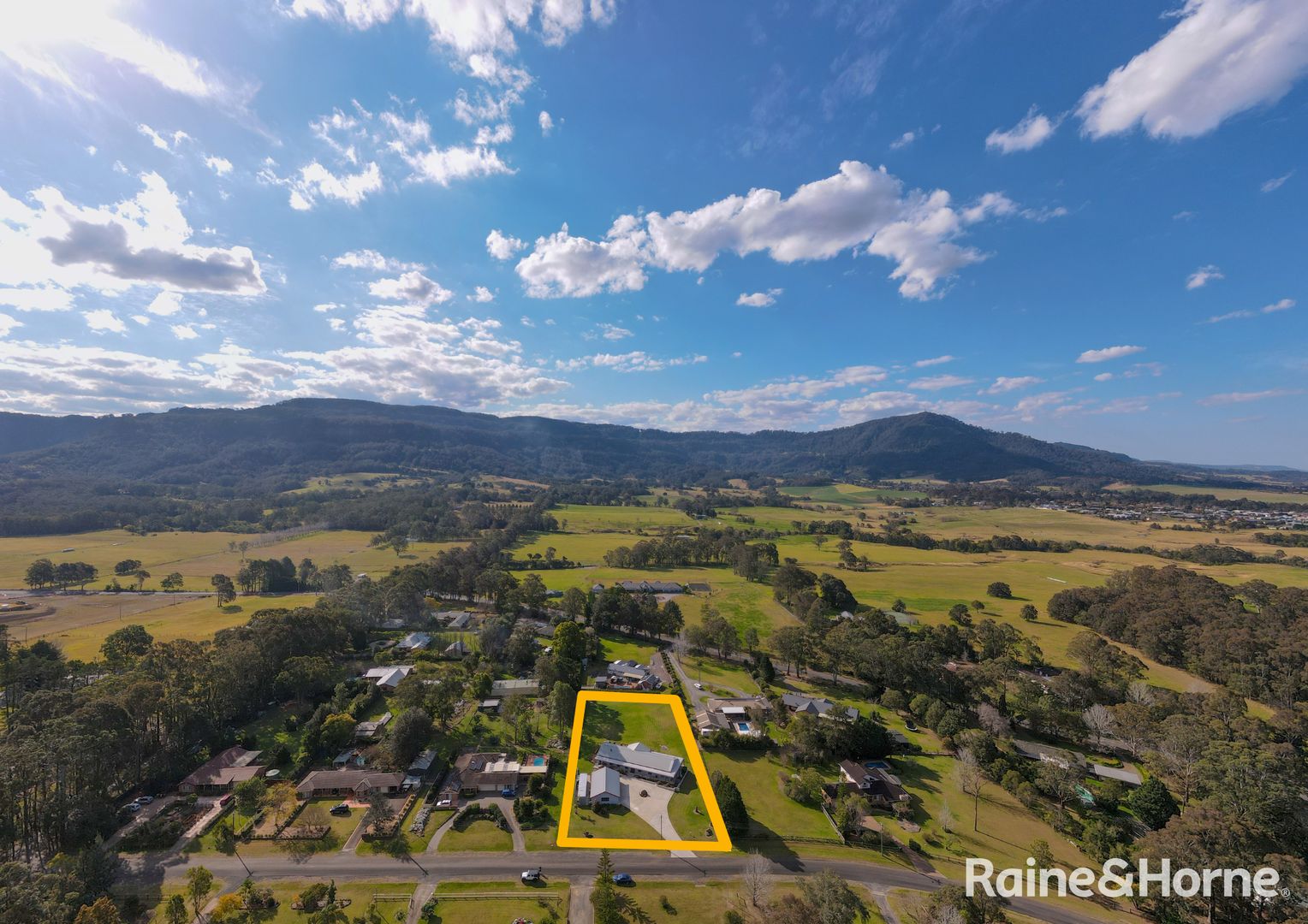 8 Yanderra Road, Tapitallee NSW 2540 Domain