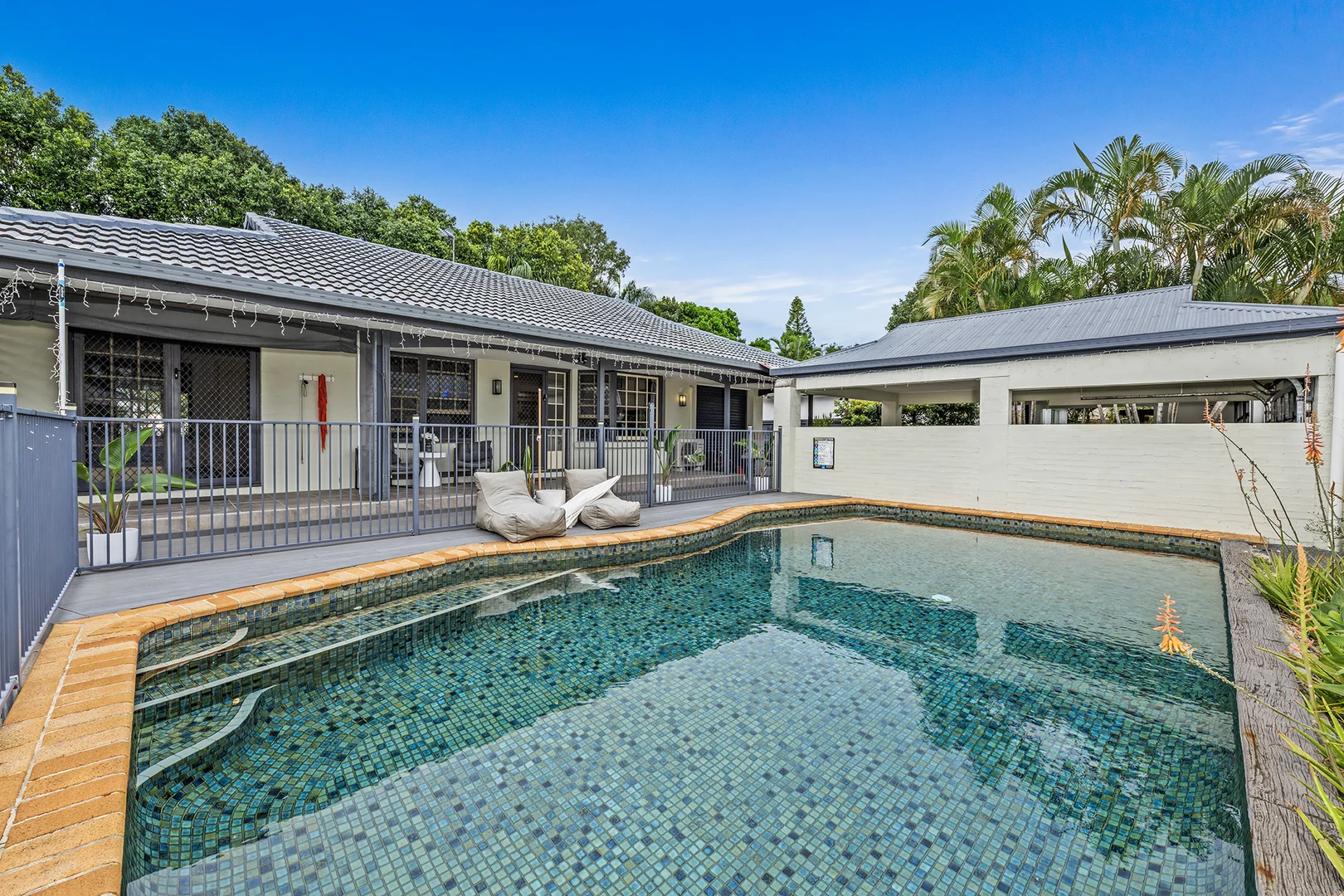 Additional image 2 of 7 Dame Patti Avenue, Mermaid Waters QLD 4218