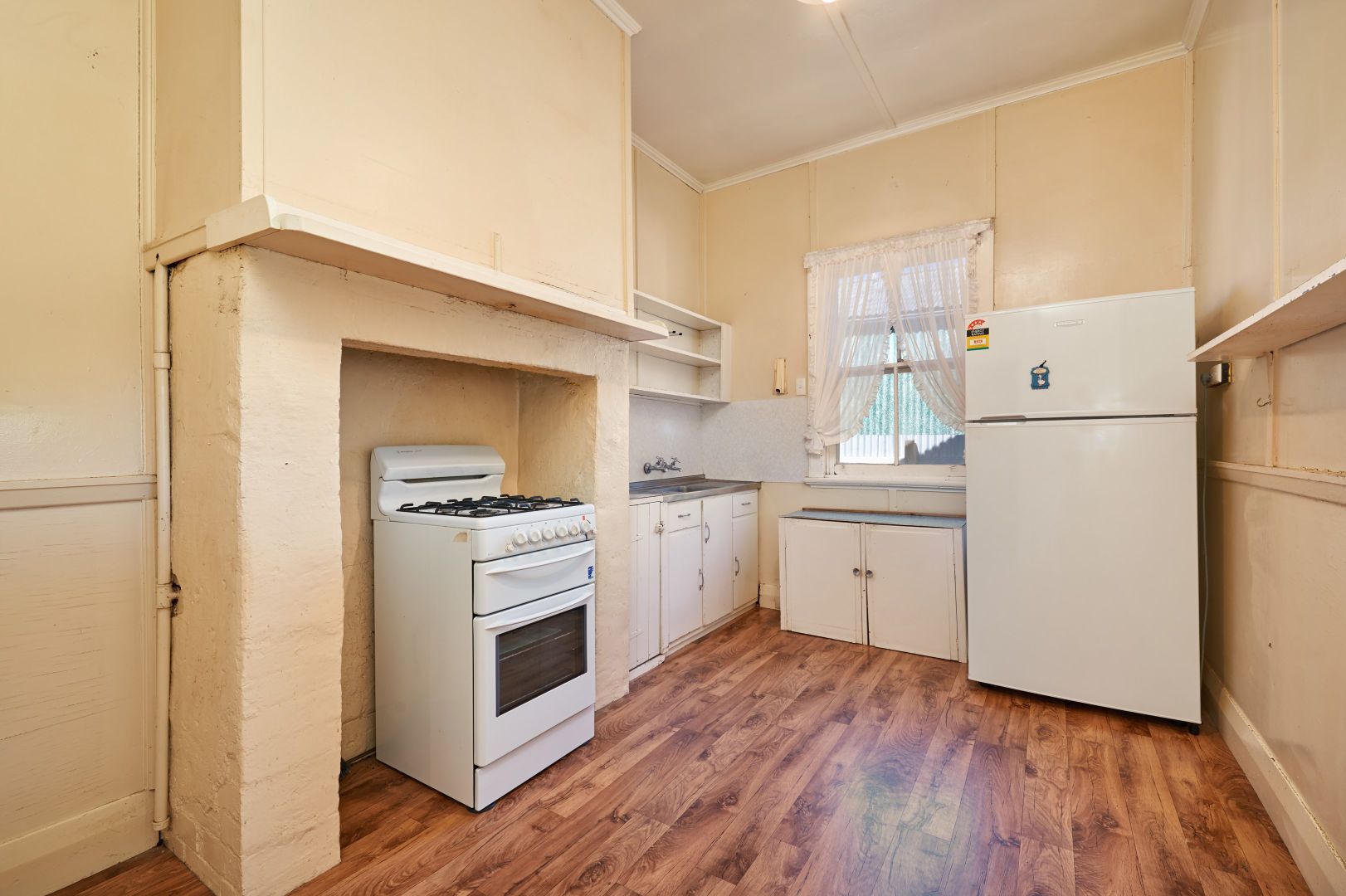 215 Gurwood Street, Wagga Wagga NSW 2650, Image 1