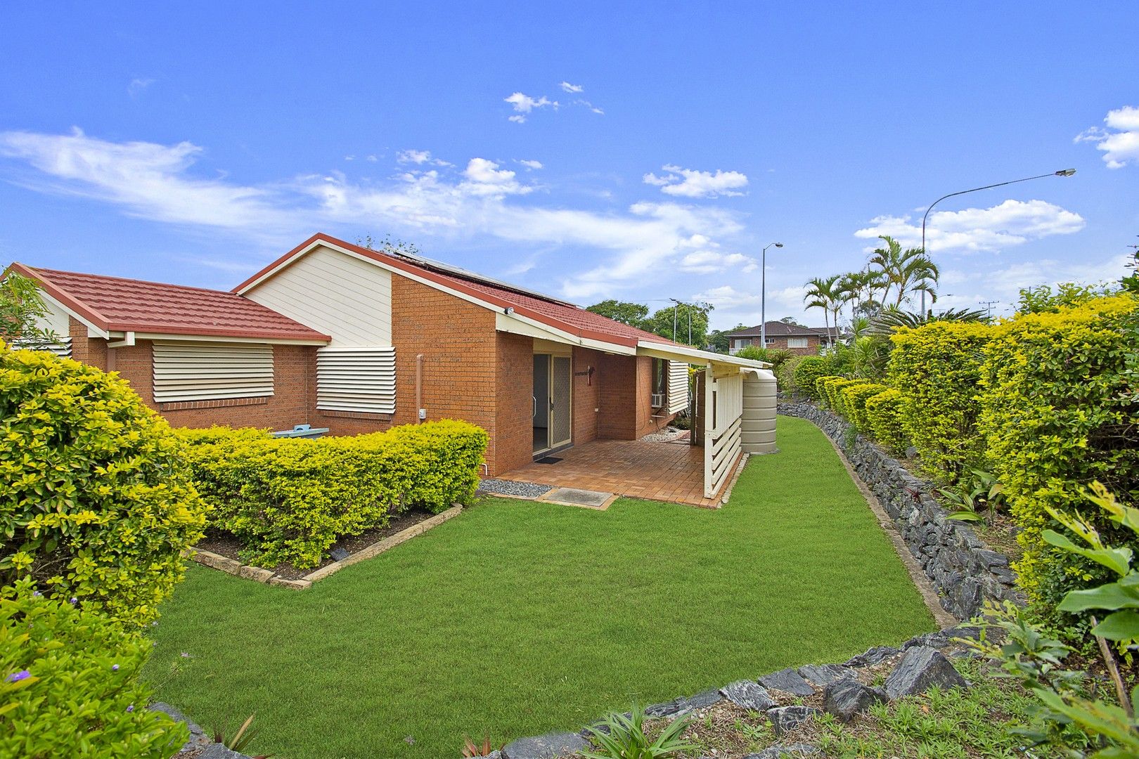 3 bedrooms House in 2 Balmerino Drive CARINA QLD, 4152