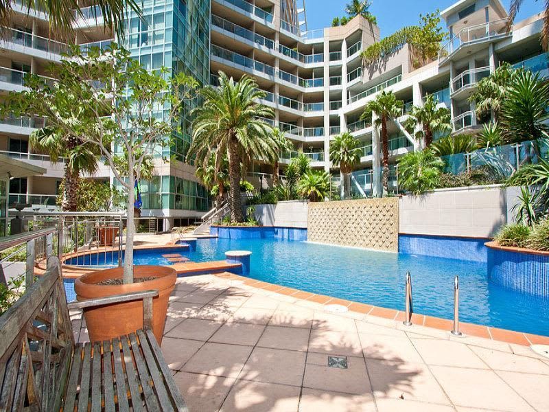 2 bedrooms Apartment / Unit / Flat in 1503/2B Help Street CHATSWOOD NSW, 2067