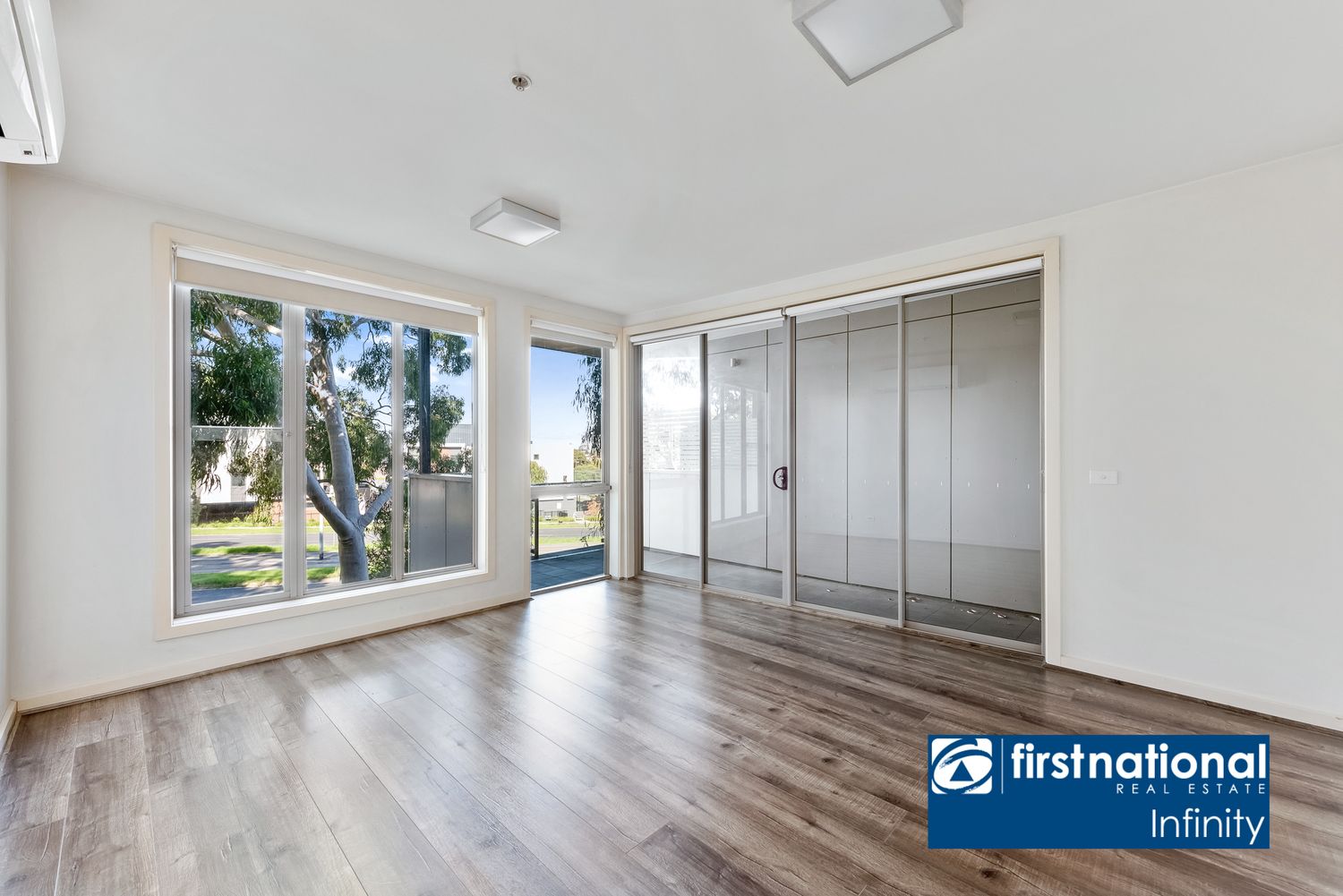 10/6 Yarra Bing Crescent, Burwood VIC 3125, Image 1