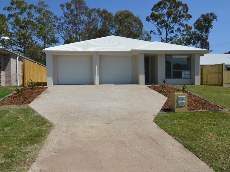 4 bedrooms Semi-Detached in 2/3 Uldis Place BELLBIRD PARK QLD, 4300