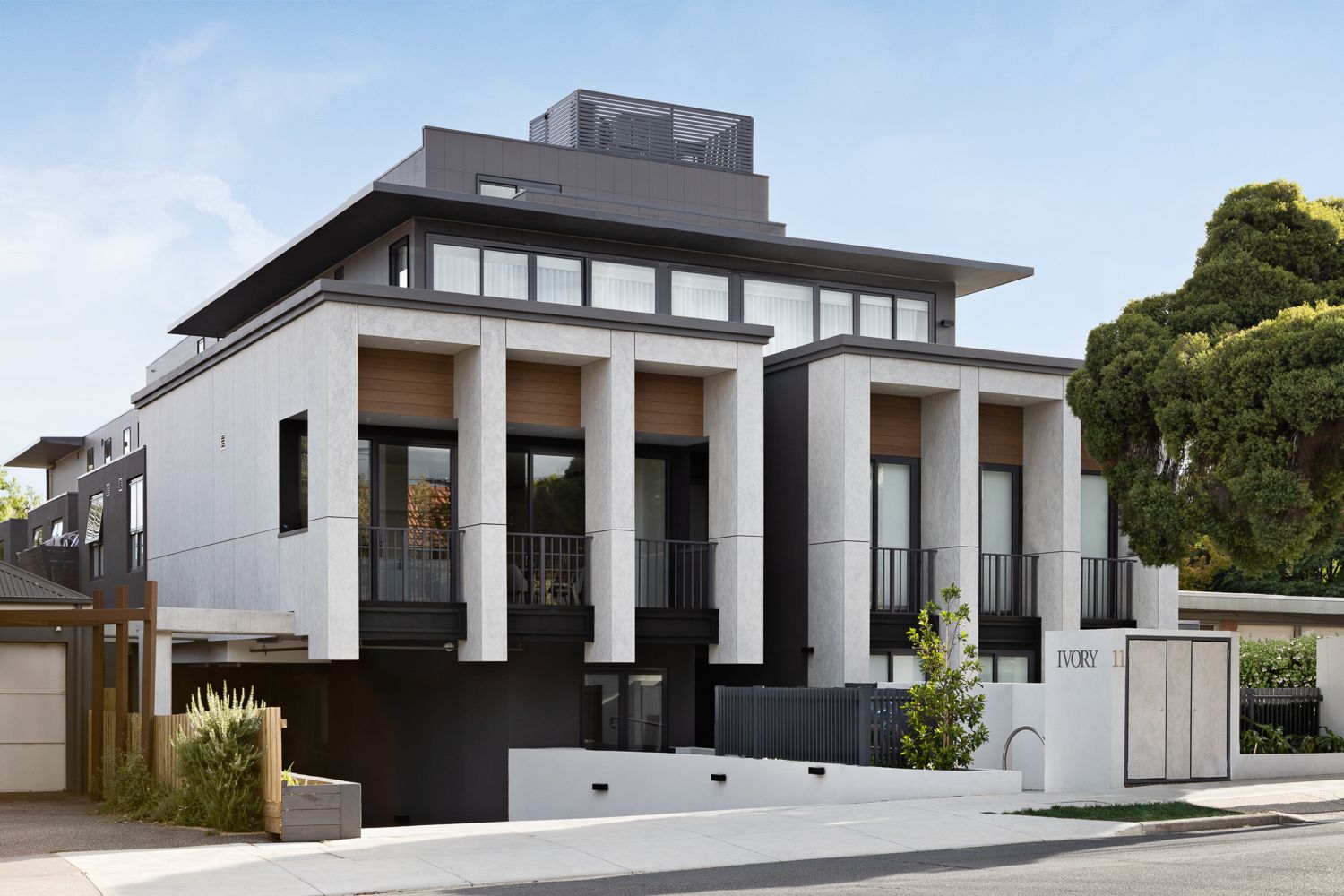 3 bedrooms Apartment / Unit / Flat in 301/11 Livingstone Street IVANHOE VIC, 3079