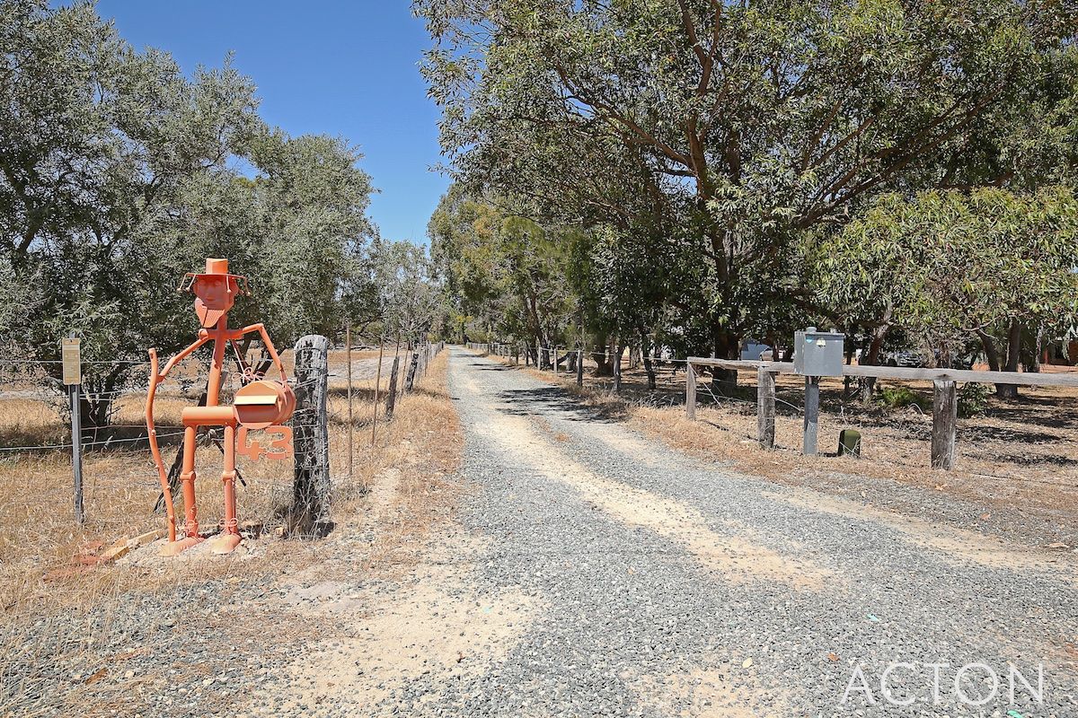 43 Hougham Road, Barragup WA 6209, Image 2