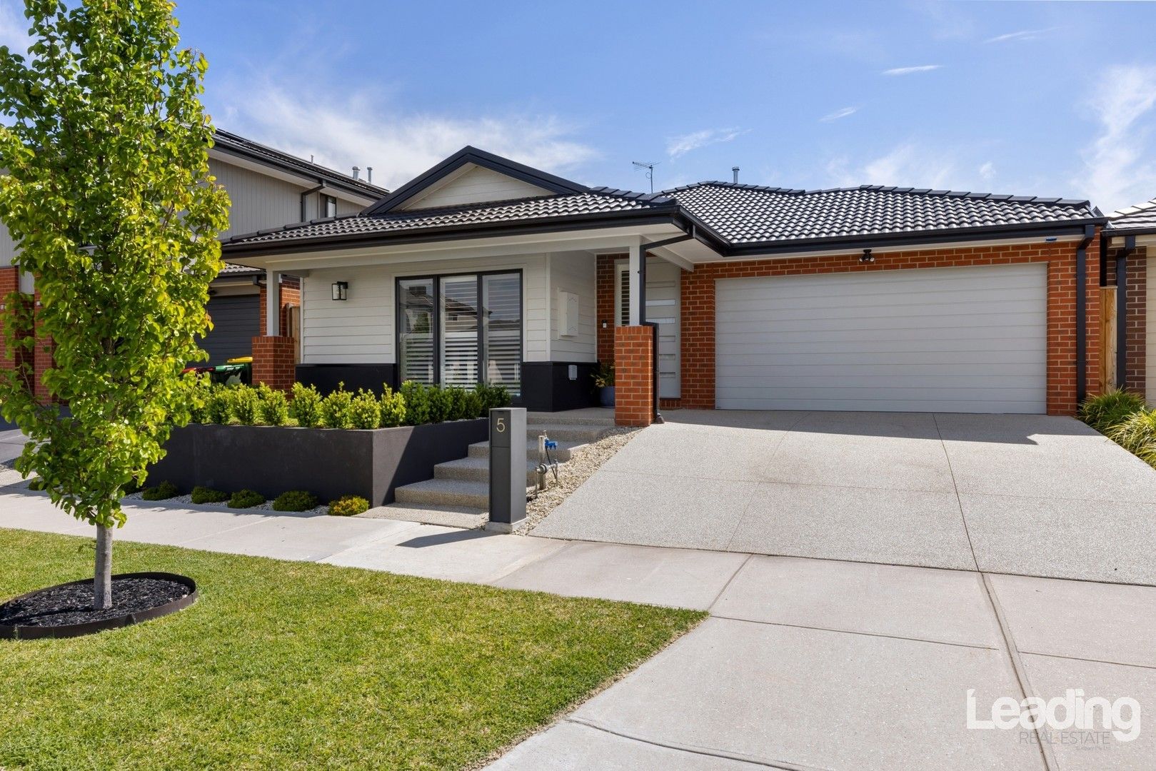 5 Lone Pine Way, Sunbury VIC 3429 House For Rent 540 Domain
