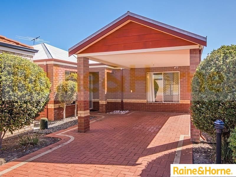 8/4 Moreton Crescent, Warnbro WA 6169, Image 0