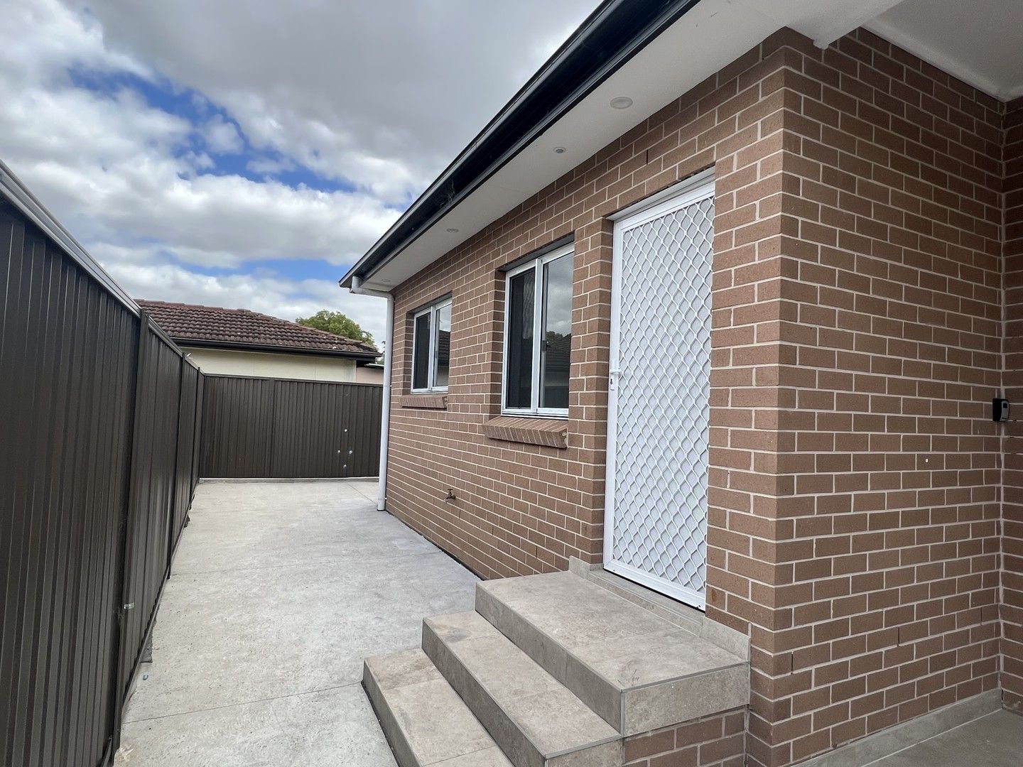 2 bedrooms House in 119b McBurney Road CABRAMATTA NSW, 2166