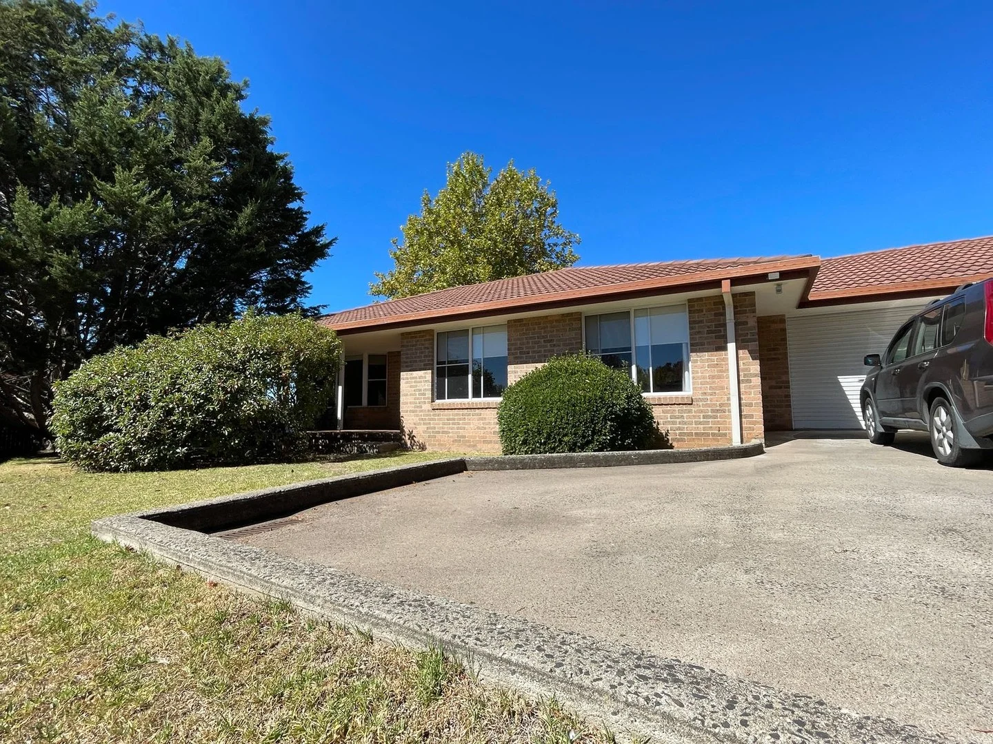 Primary image of 2/15 Jayne Close, Armidale NSW 2350