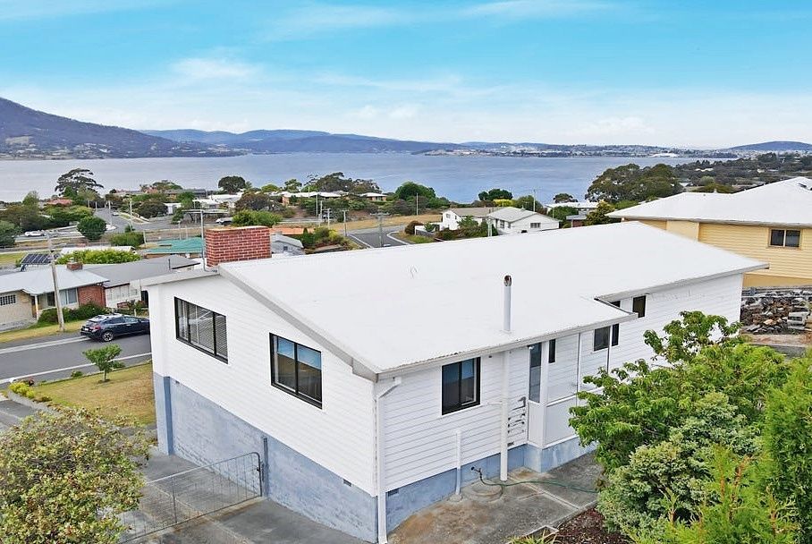 12 Pekurn Crescent, Berriedale TAS 7011, Image 0