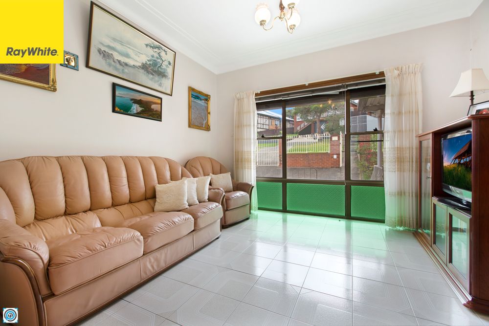 63 Robertson Street, Port Kembla NSW 2505, Image 2