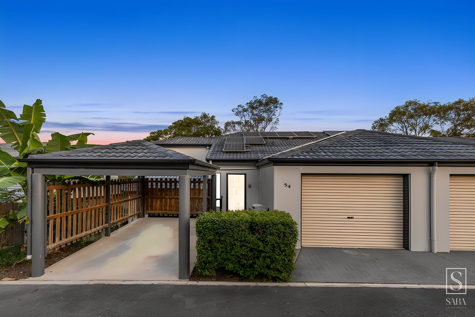 4 bedrooms Townhouse in 54/250 Sumners Road RIVERHILLS QLD, 4074