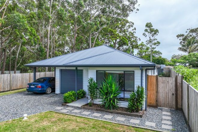 Picture of 37 Harvey Street, RUSSELL ISLAND QLD 4184