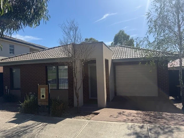 1 Vali Road, Craigieburn VIC 3064