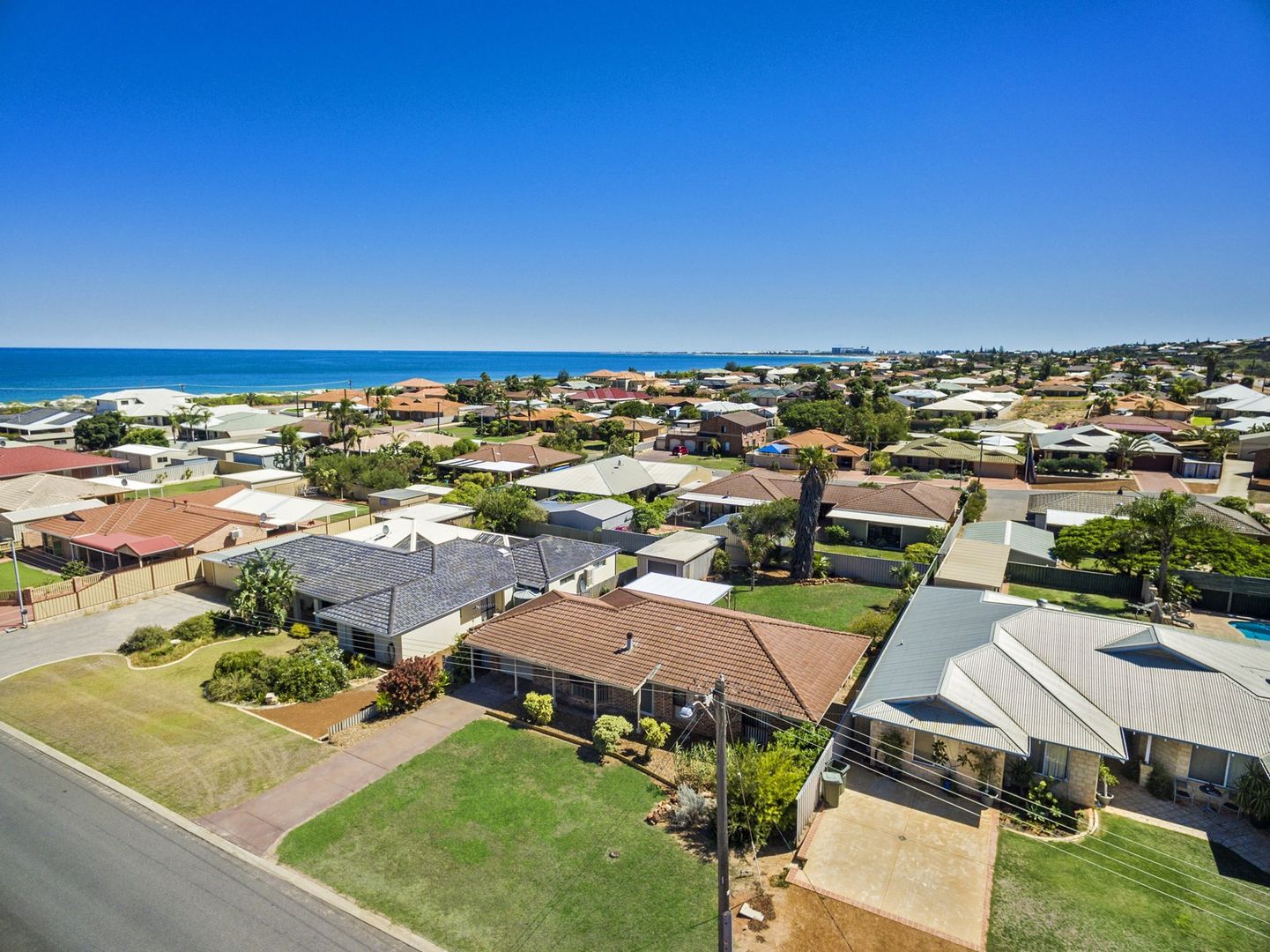 13 Falmouth Close, Tarcoola Beach WA 6530, Image 2