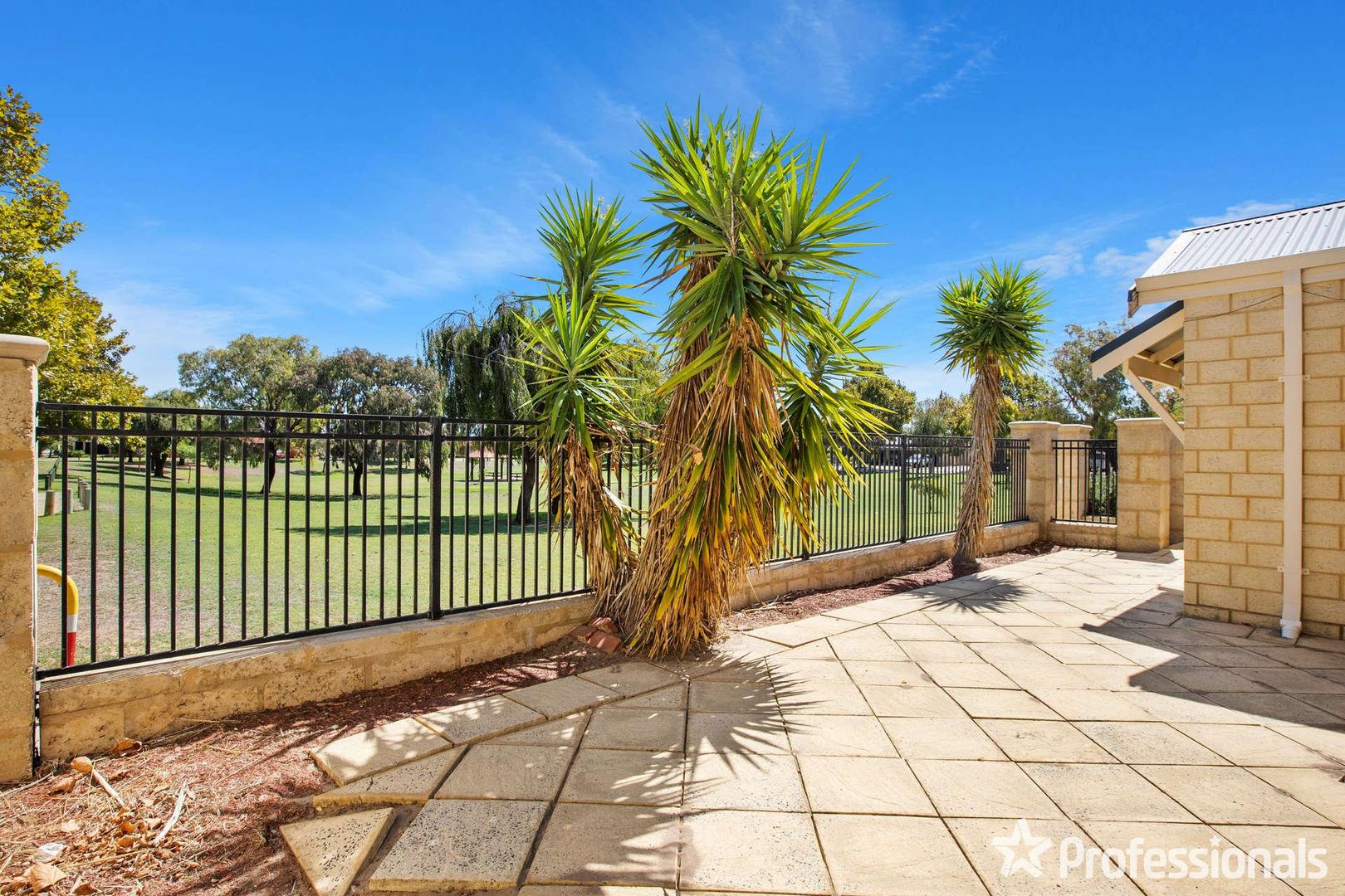 10 Jativa Lane, Port Kennedy WA 6172, Image 2