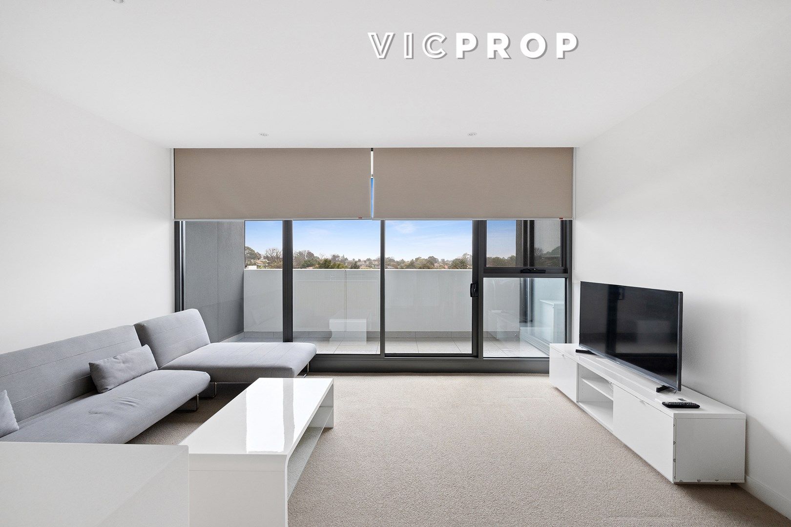 2 bedrooms Apartment / Unit / Flat in 319/11 Bond Street CAULFIELD NORTH VIC, 3161