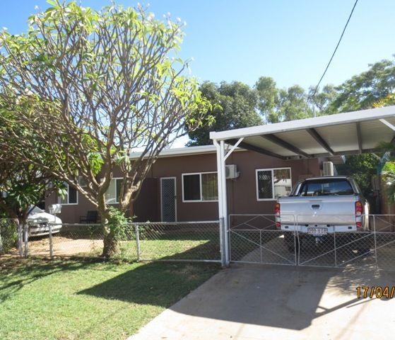 2 bedrooms Apartment / Unit / Flat in 2/6 Clarke Street MOUNT ISA QLD, 4825