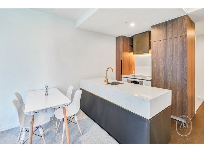 1 bedrooms Apartment / Unit / Flat in 2710/119 Abeckett Street MELBOURNE VIC, 3000