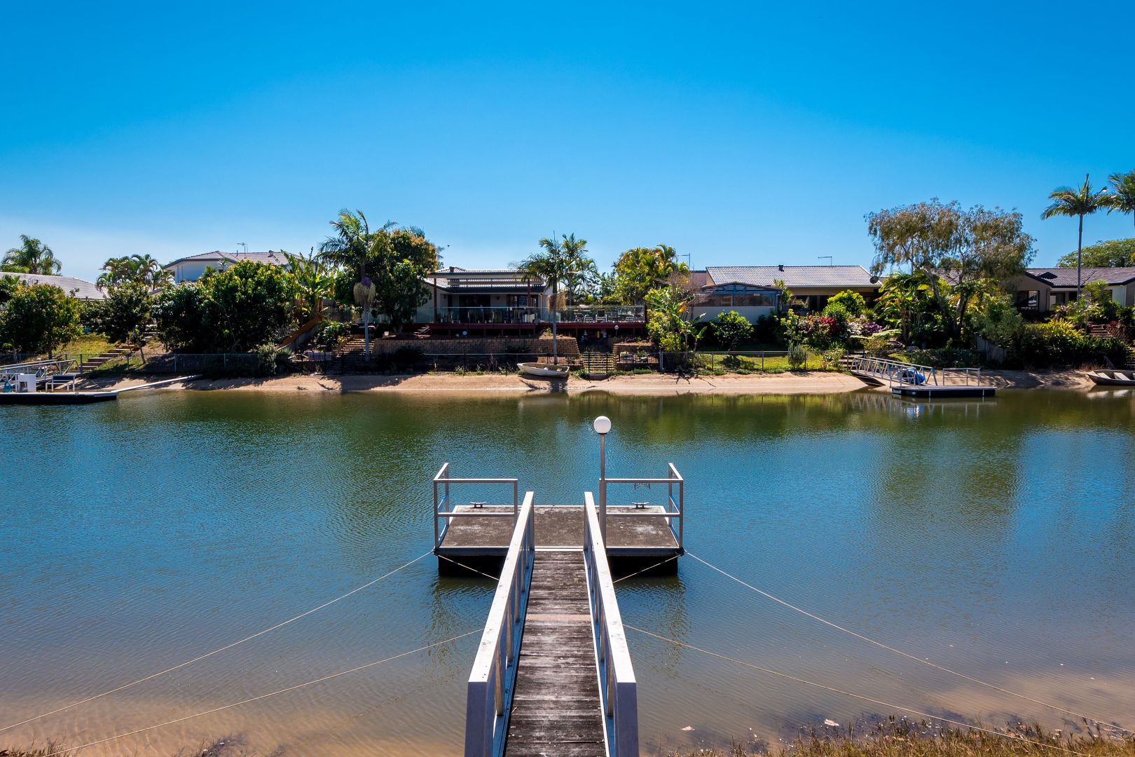 211 Markeri Street, Mermaid Waters QLD 4218, Image 1