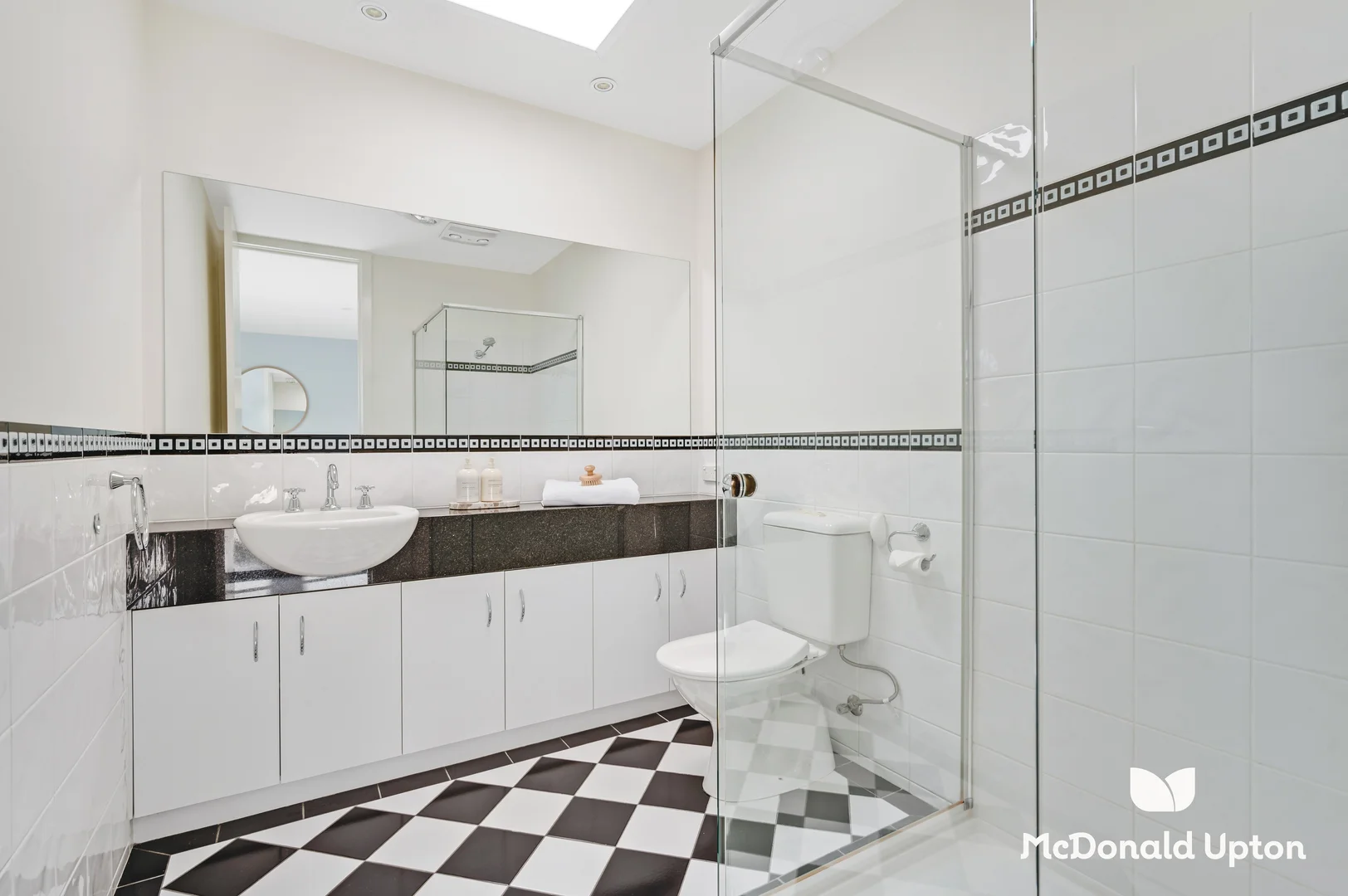 Additional image 8 of 7/242 Ryrie Street, Geelong VIC 3220