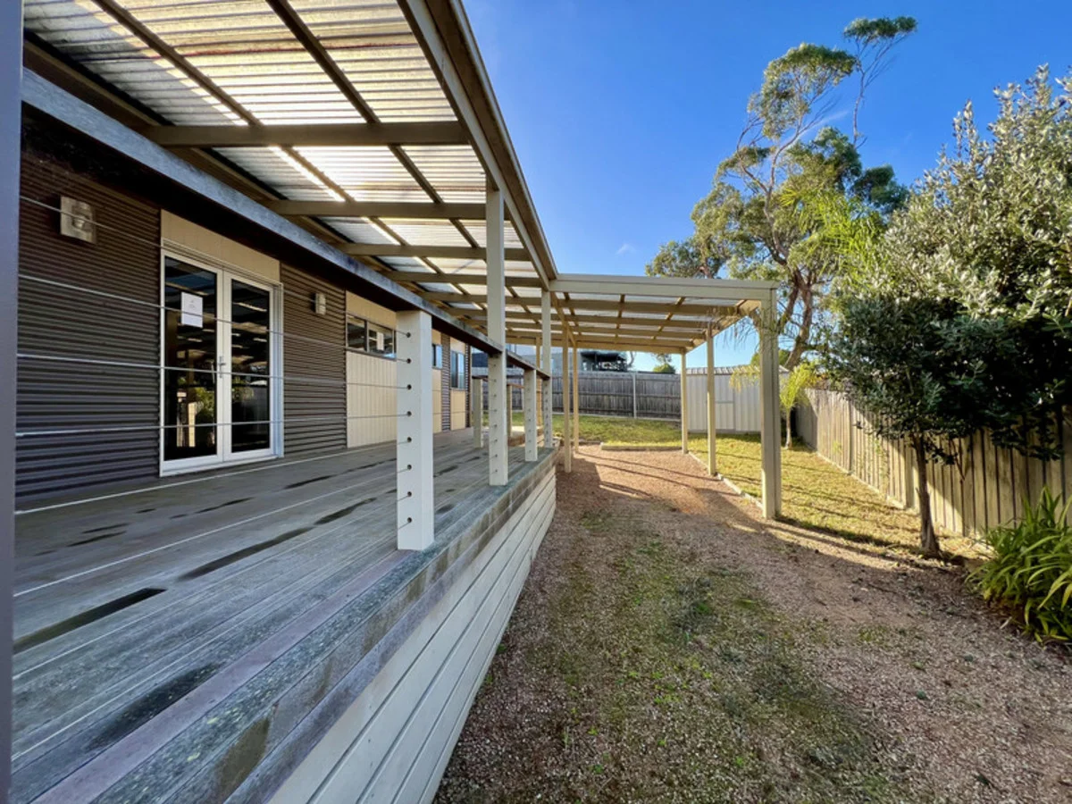 Additional image 8 of 2/13 New Street, Lakes Entrance VIC 3909