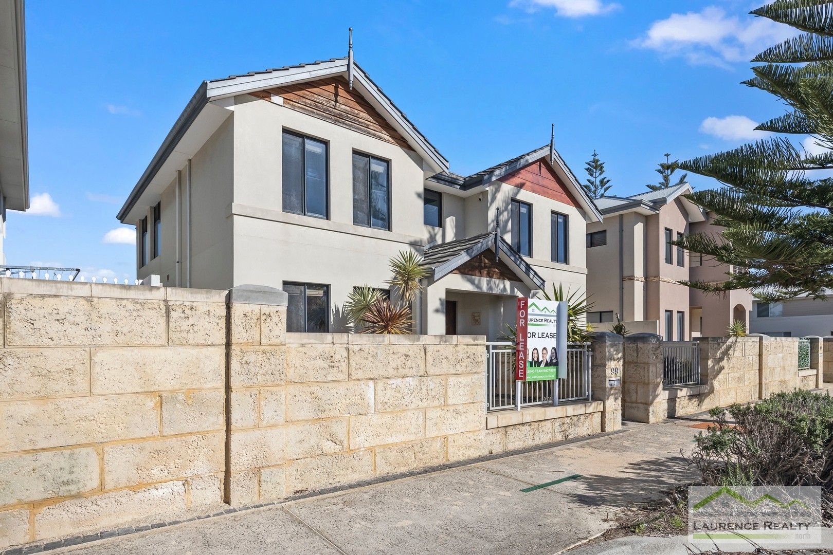 4 bedrooms House in 99 Anchorage Drive MINDARIE WA, 6030