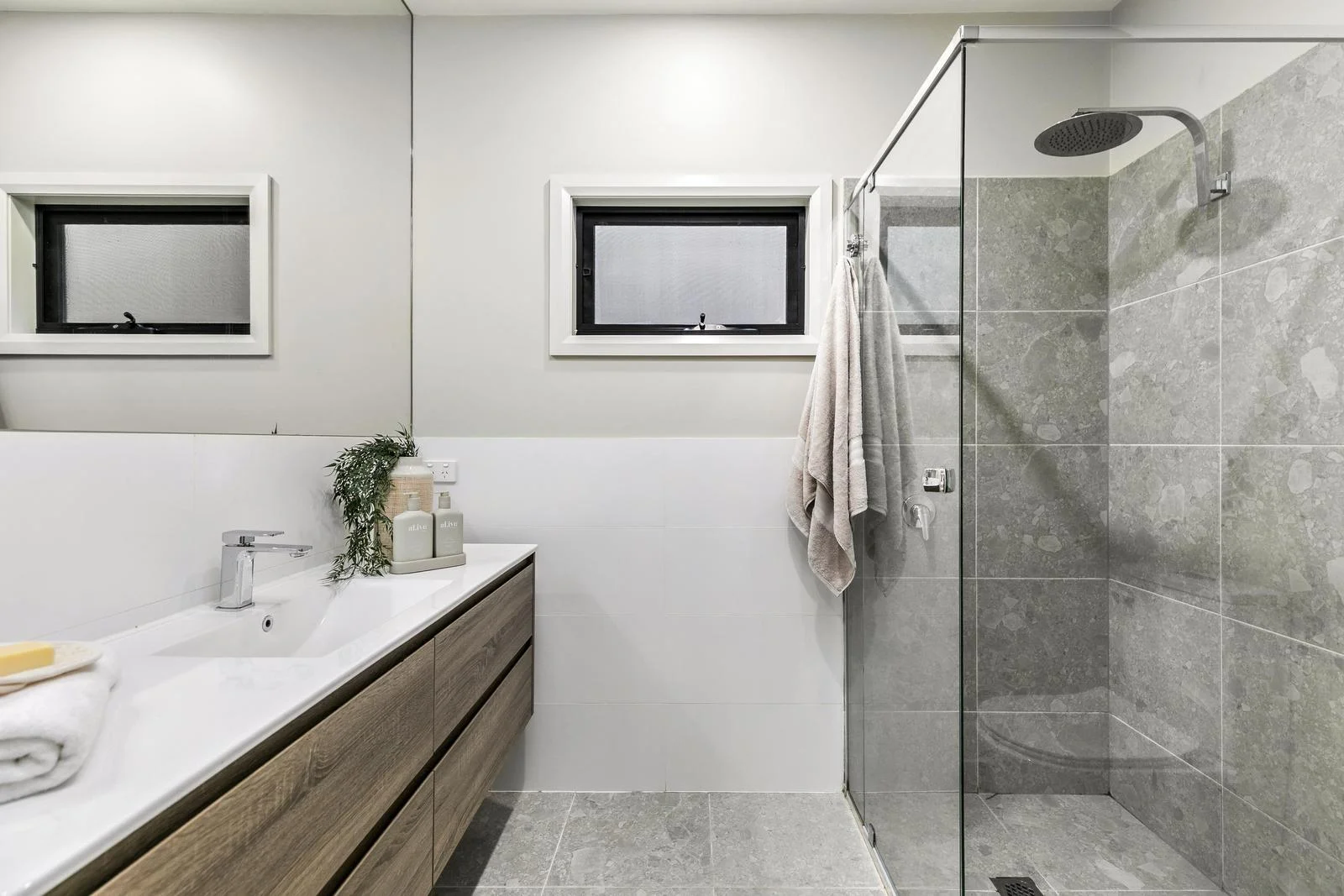 Additional image 7 of 2/7 Souter Street, Eltham VIC 3095