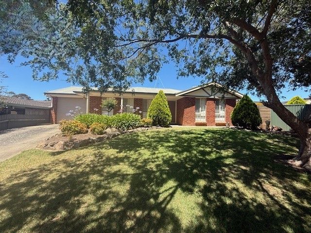 3 bedrooms House in 10 Dromana Parade HAYBOROUGH SA, 5211