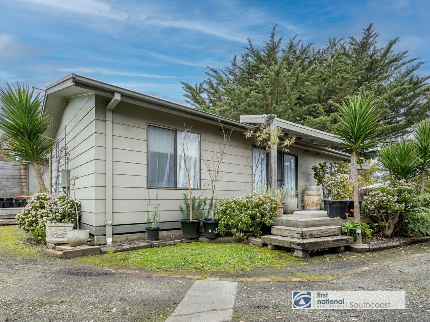 6 Valerie Street, Inverloch VIC 3996 House For Rent 470 Domain