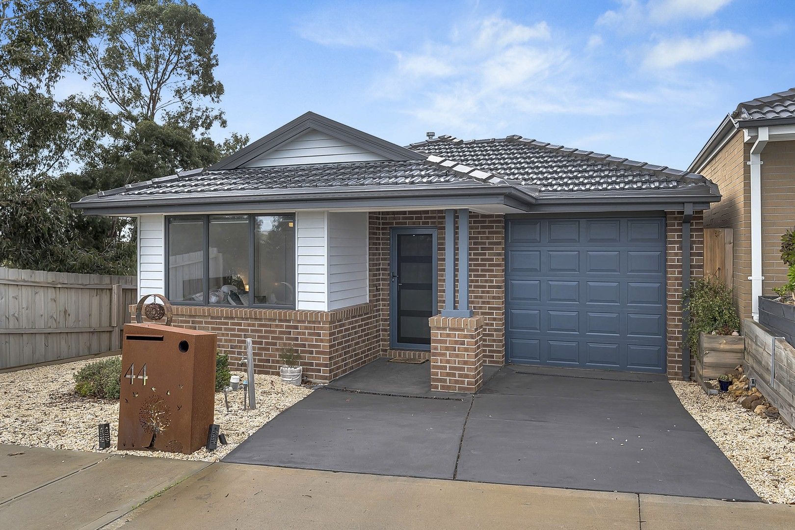 3 bedrooms House in 44 Newington Parade MERNDA VIC, 3754