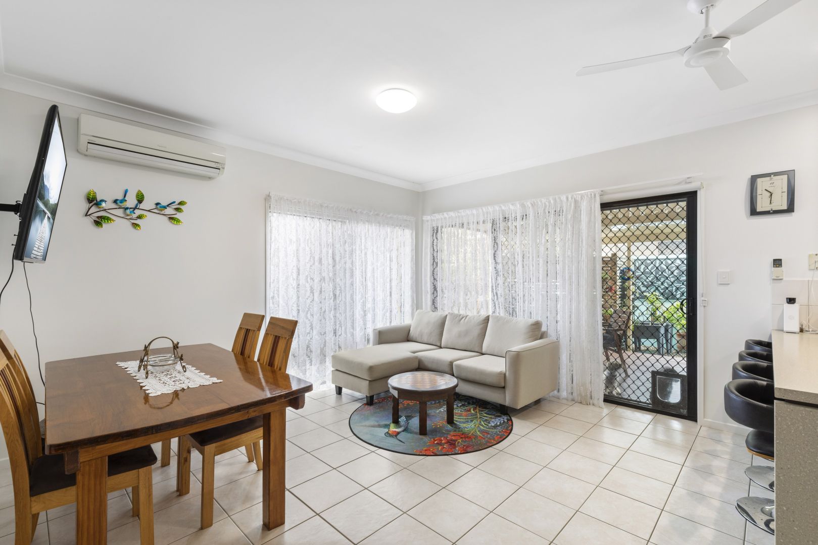 15 Greenview Avenue, Beerwah QLD 4519, Image 2