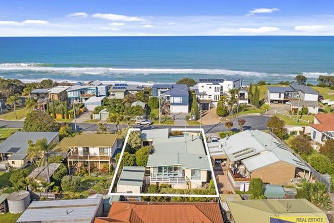 Picture of 8 Tyers Court, LAKE TYERS BEACH VIC 3909