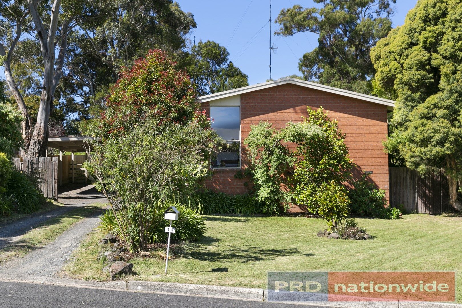 19 Mansfield Avenue, Mount Clear VIC 3350, Image 0