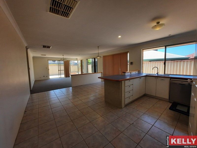 3 bedrooms House in 4 Estcourt Road REDCLIFFE WA, 6104