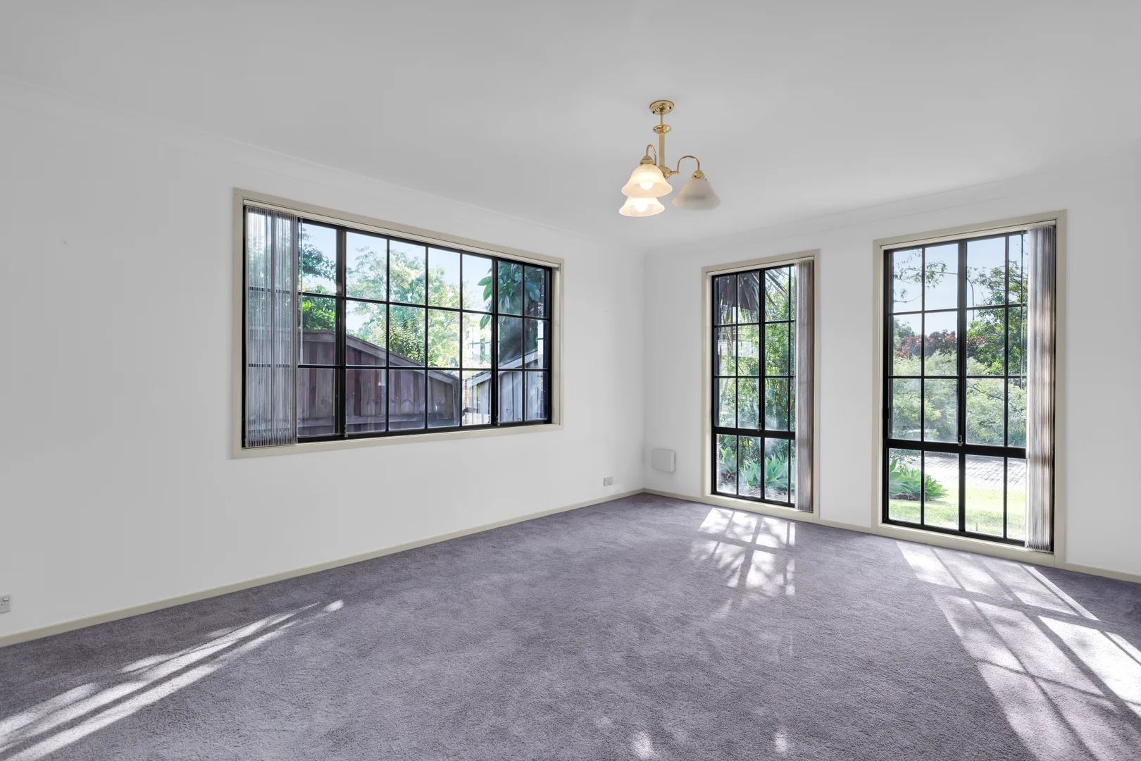 Additional image 5 of 136 Waterworth Drive, Mount Annan NSW 2567