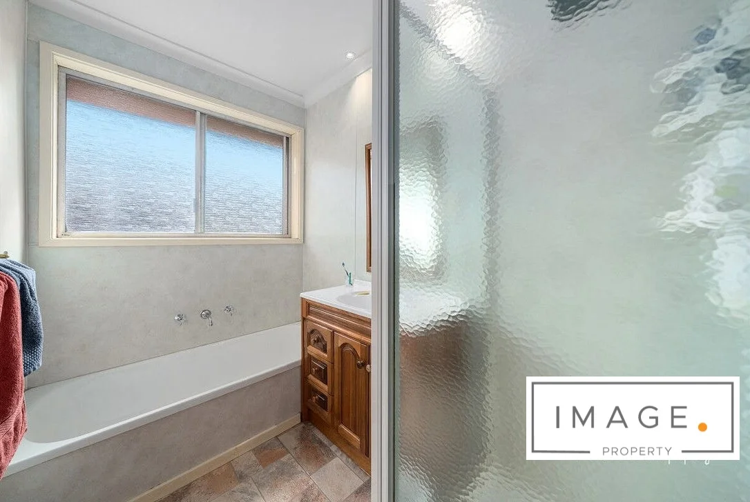 Additional image 7 of 38 Valley Cres, Glenroy VIC 3046