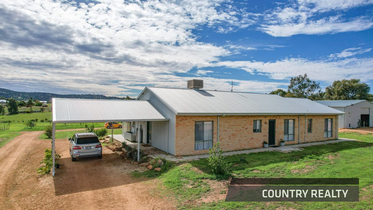 5 bedrooms House in 61 Cowan Road YORK WA, 6302