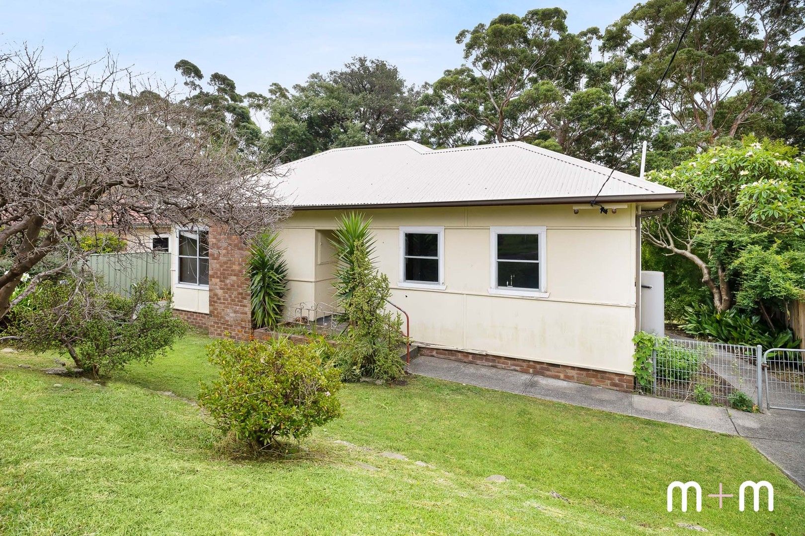 34 Bassett Street, Fairy Meadow NSW 2519, Image 0