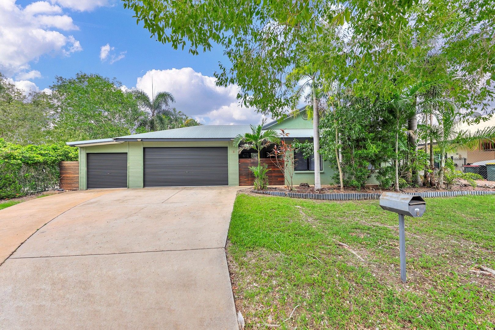 4 bedrooms House in 8 Woolen Place GUNN NT, 0832