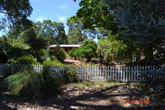 6 Draper Road, MAHOGANY CREEK WA 6072, Image 0