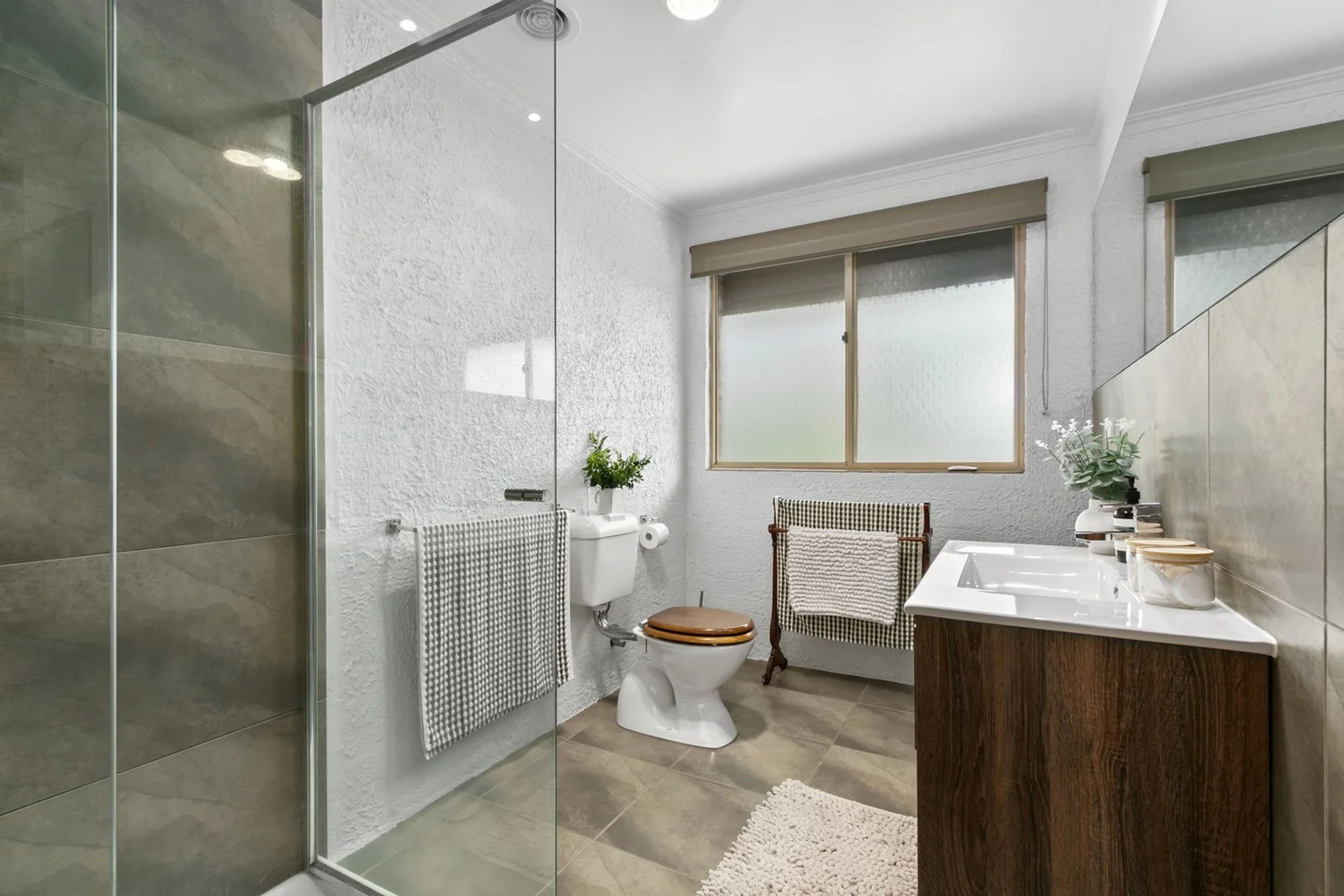 Additional image 16 of 8 Elm Court, Traralgon VIC 3844