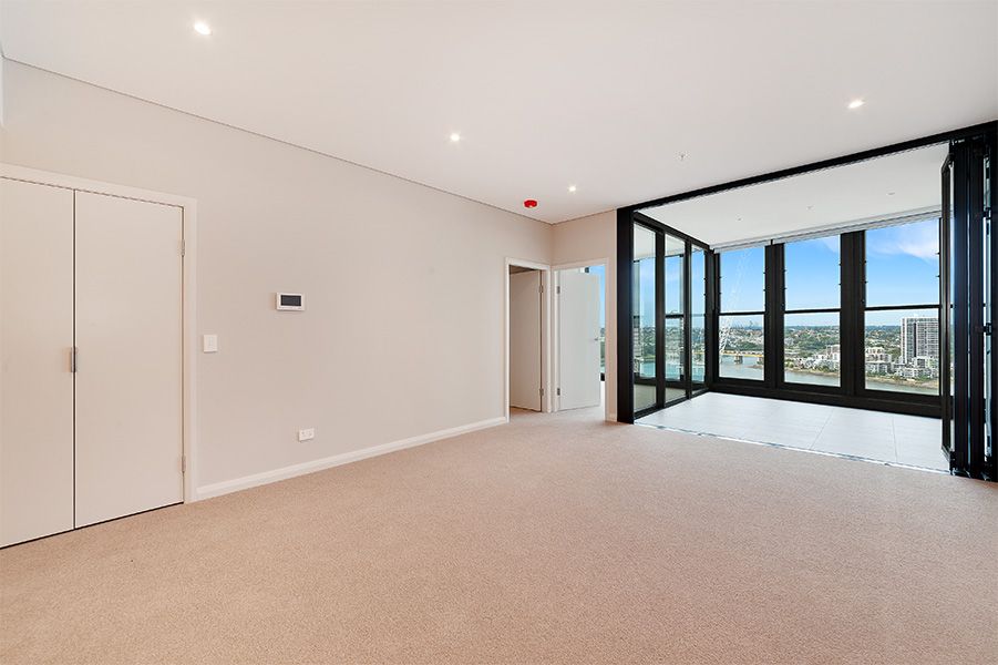 2005/2 Waterways Street, Wentworth Point NSW 2127, Image 2