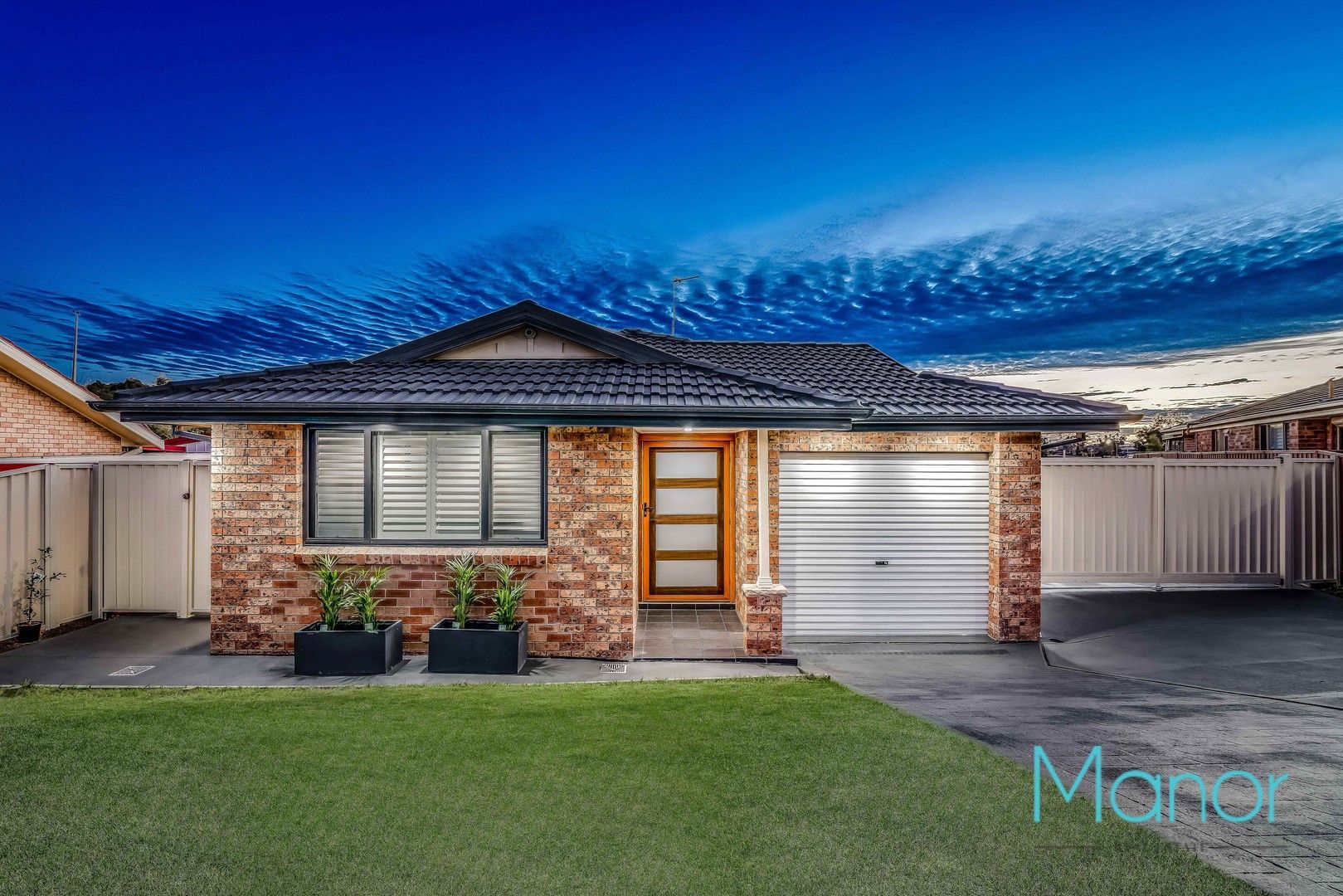 4 bedrooms House in 5 Mackillop Place ERSKINE PARK NSW, 2759